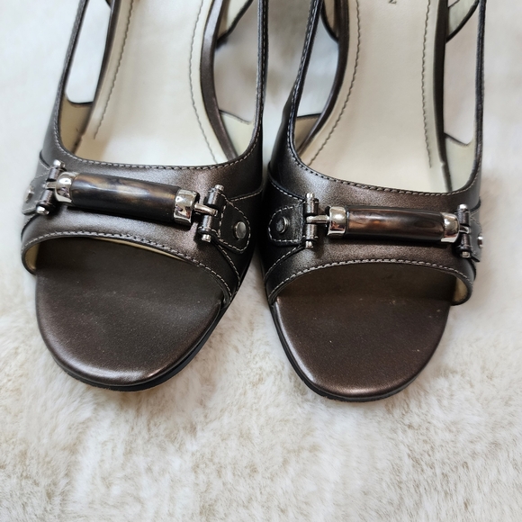 Anne Klein Bronze Slingback Heels 8.5M - Picture 3 of 14